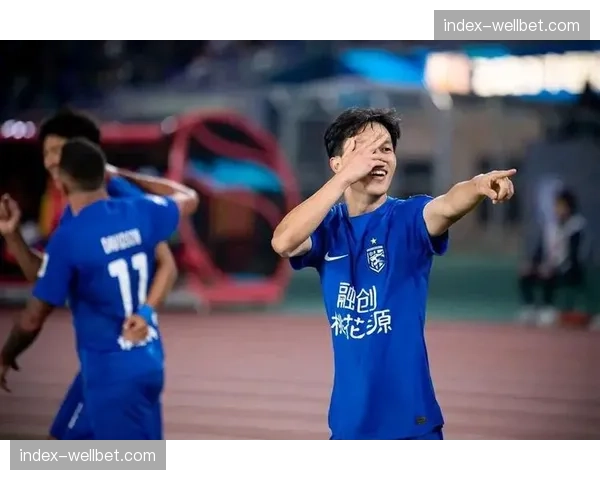 武汉三镇客场大比分不敌深圳 防守端问题亟待解决